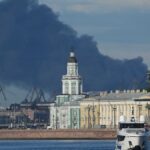 Droni ucraini colpiscono San Pietroburgo mentre Londra, Parigi e Berlino pianificano negoziati con Putin