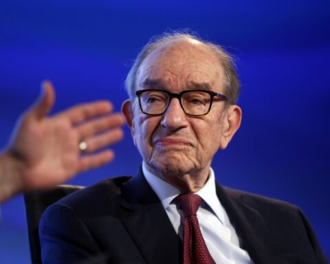 È morto a 100 anni Alan Greenspan, ex presidente della Federal Reserve statunitense