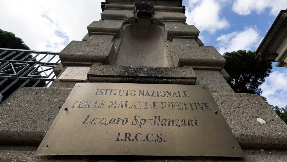 Ebola in Sardegna, il test negativo per l'uomo tornato dal Congo