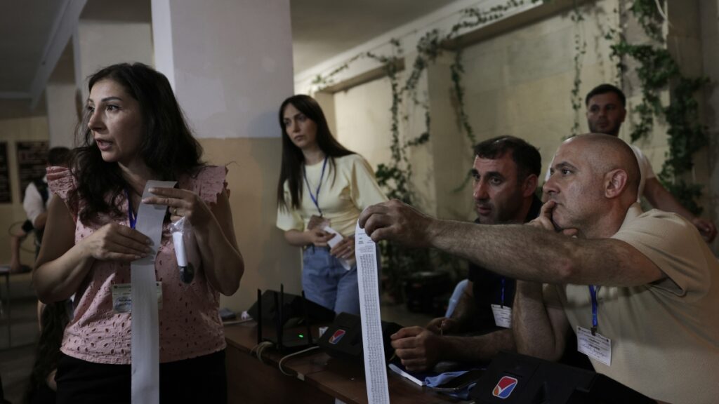 Elezioni in Armenia: in vantaggio il partito del premier Pashinyan favorevole all'avvicinamento alla Ue