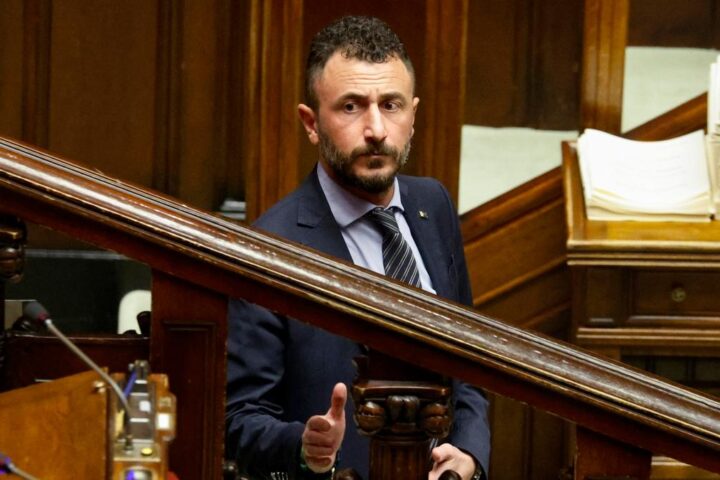 Emanuele Pozzolo di Futuro Nazionale fuori strada con il suo suv: tasso alcolico elevato