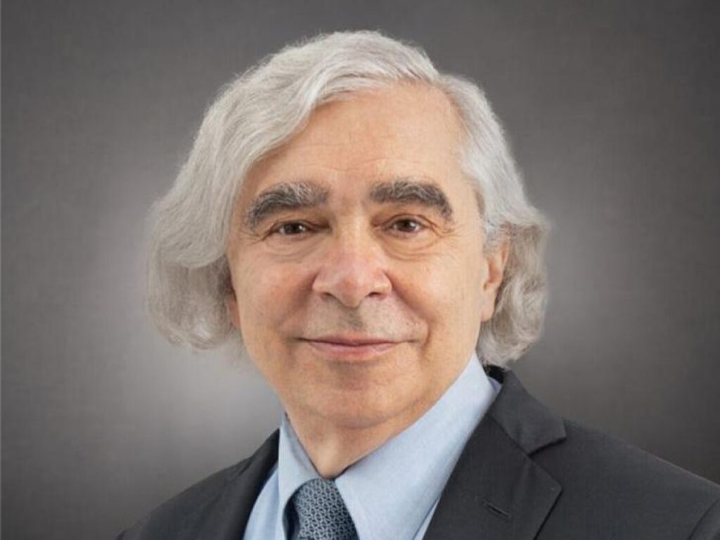 Ernest Moniz: l'accordo Usa-Iran resta vago rispetto alle verifiche del Jcpoa