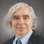 Ernest Moniz: l'accordo Usa-Iran resta vago rispetto alle verifiche del Jcpoa