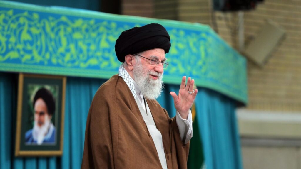 Funerali di Ali Khamenei: il 4 luglio scelta per le cerimonie, un chiaro messaggio agli Stati Uniti