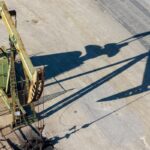 I profitti record delle compagnie petrolifere durante la crisi energetica in Medio Oriente