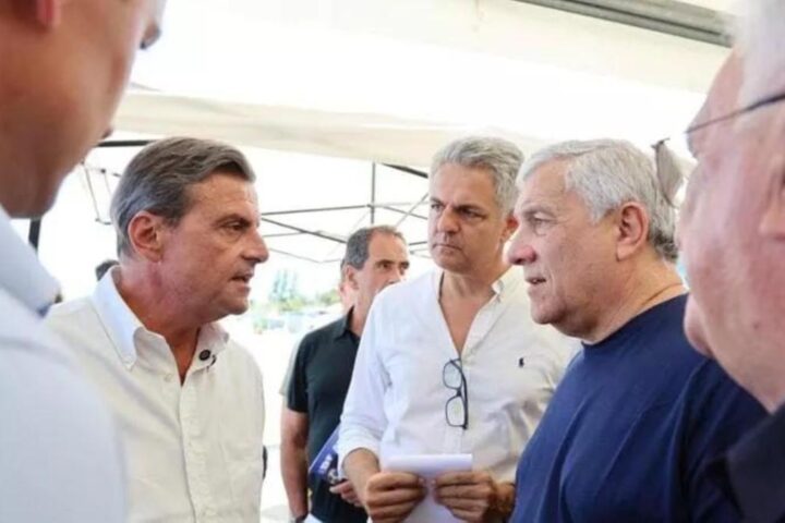Il centro politico in Italia: le prospettive di Tajani, Calenda e un'alleanza in cerca di identità