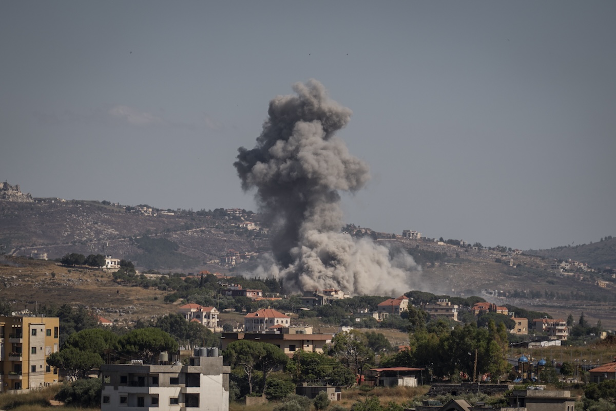 Il cessate il fuoco tra Israele e Hezbollah entra in vigore, ma la sua stabilità è incerta