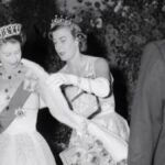 Il cordoglio di re Carlo per la morte di Lady Pamela Hicks, cugina della regina, a 97 anni