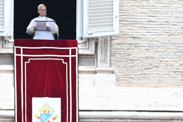Il Papa invita i lefebvriani a tornare indietro per evitare uno scisma