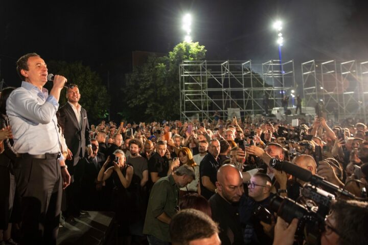 Il partito Vetëvendosje! del primo ministro Albin Kurti vince in Kosovo, ma senza maggioranza