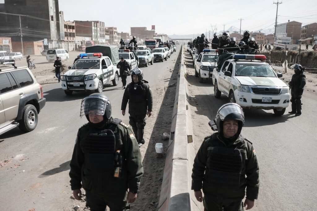 Il presidente della Bolivia dichiara stato di emergenza per fermare le proteste antigovernative