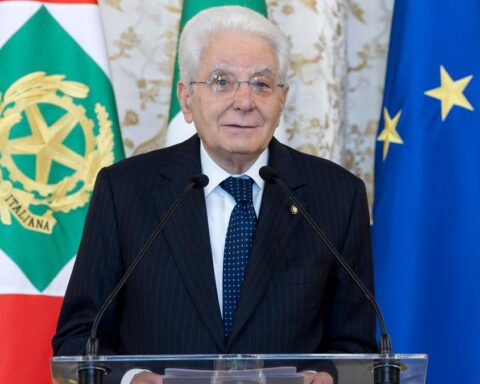 Il Quirinale risponde alle accuse e conferma la correttezza dell'istituzione nella vicenda Minetti