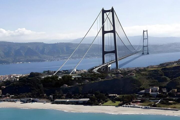 Indagini per corruzione sul progetto del ponte sullo Stretto di Messina: tre persone coinvolte