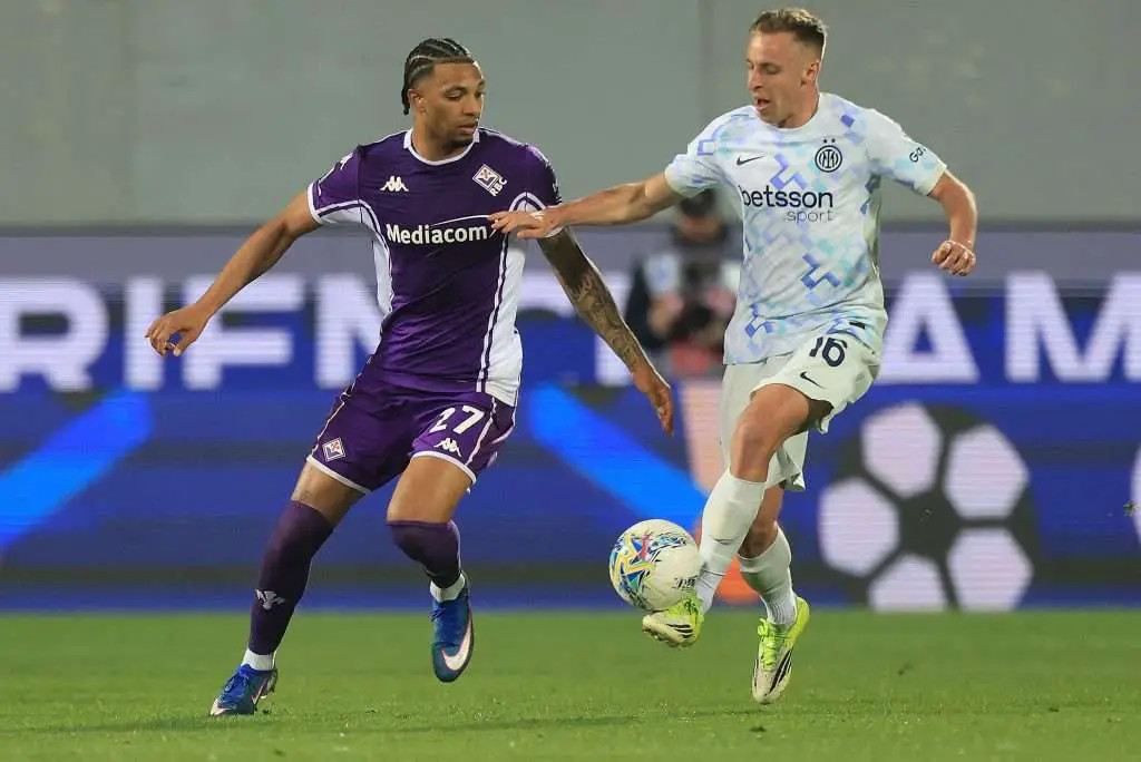 Inter: Luis Henrique e Davide Frattesi nel mirino della Premier League mentre il club accelera i piani di cessioni