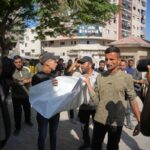 Israele bombarda Gaza, uccisi sei civili tra cui un cameraman di Al Jazeera