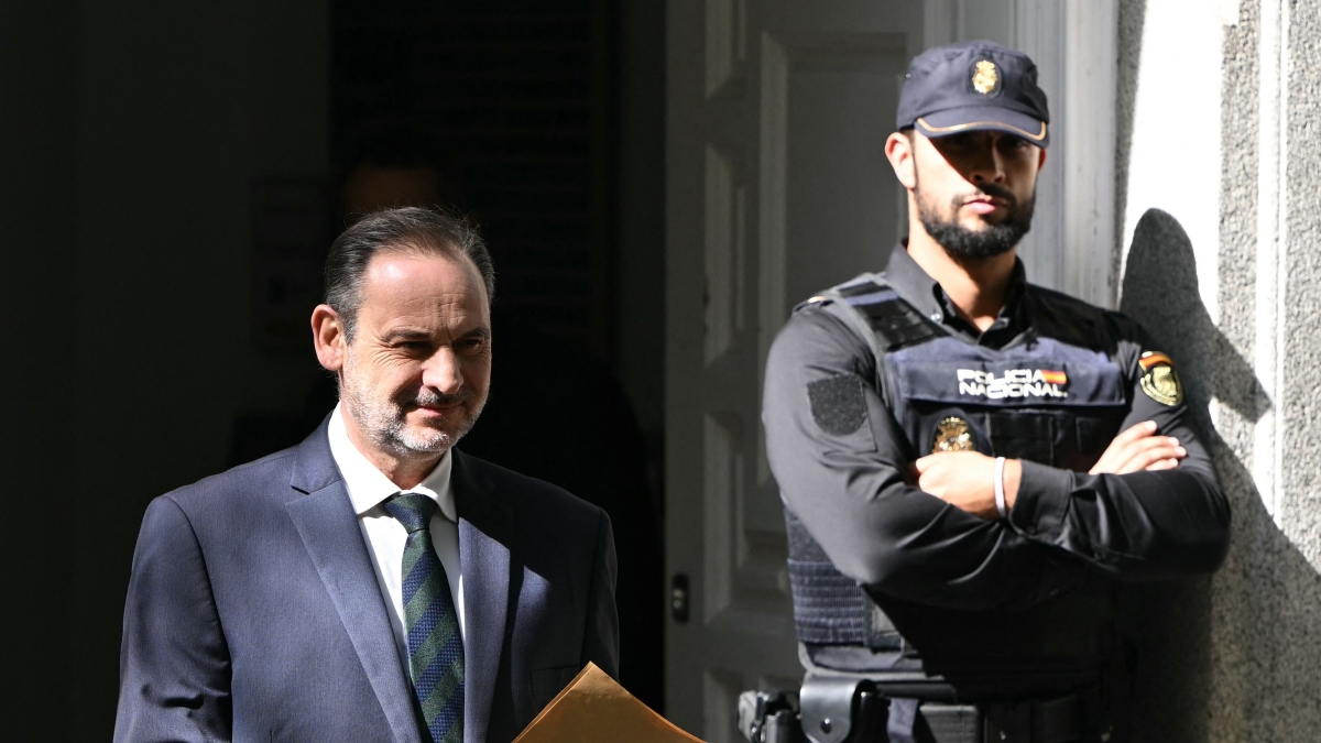 José Luis Ábalos condannato a 24 anni per reati di corruzione e criminalità organizzata