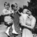 La decisione di re Carlo di risiedere a Clarence House e il legame con la Regina Madre