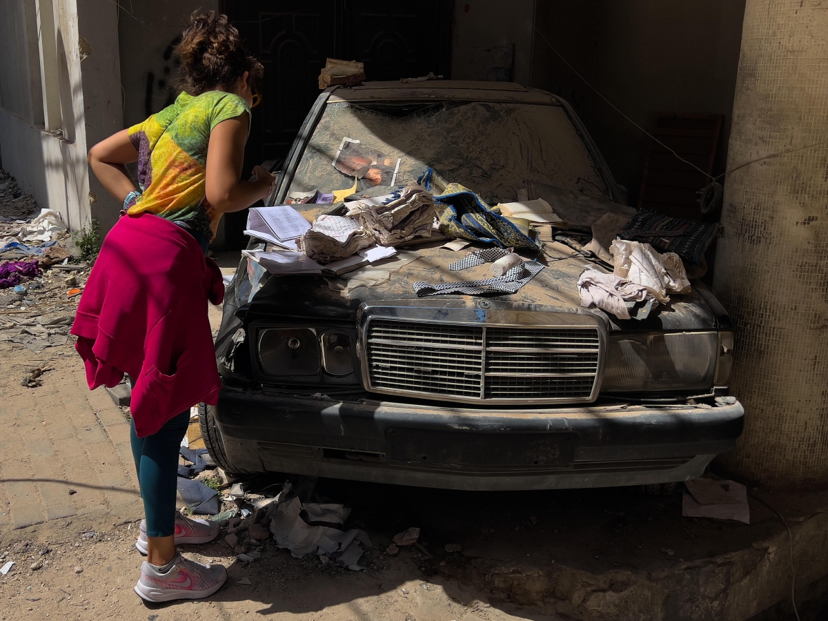 La filmmaker libanese Myriam El Hajj: continuare a raccontare Beirut in tempo di guerra