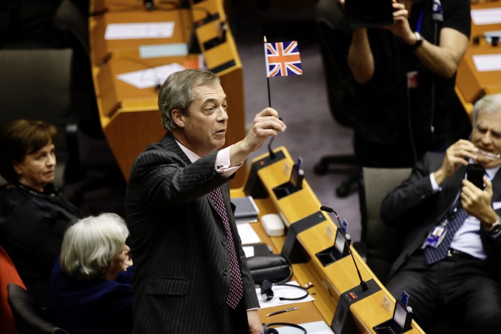 La politica britannica in crisi dieci anni dopo il referendum sulla Brexit