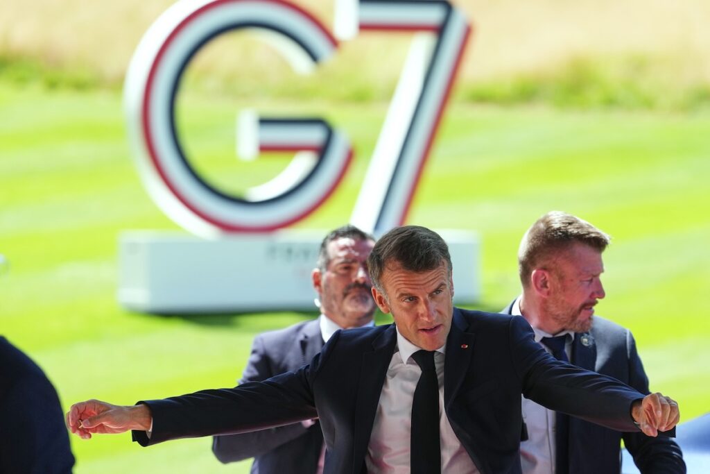 La Svizzera attua misure di sicurezza straordinarie per il G7 a Évian, senza supporto dalla Francia