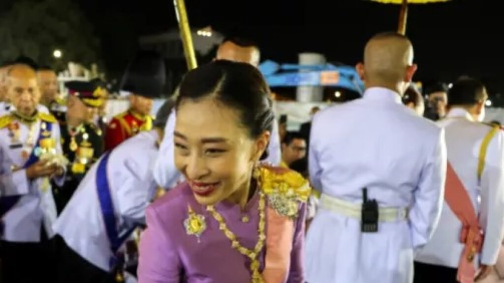 La Thailandia in lutto per la morte della principessa Bajrakitiyabha, erede al trono