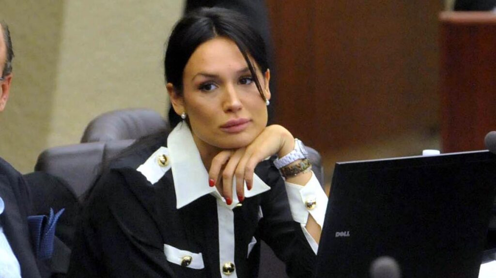 L'ex massaggiatrice ritrattata sul caso Minetti: “Non ho mai assistito a festini”