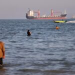 Liran attacca nave portacontainer Ever Lovely nello stretto di Hormuz, traffico sospeso