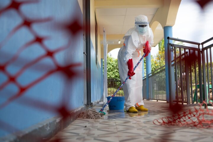 L'OMS riduce il numero di casi sospetti di ebola in Congo a 116 rispetto ai 900 segnalati