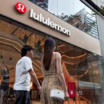 Lululemon si scusa per aver usato un tamburo giapponese durante un evento sulla muraglia cinese