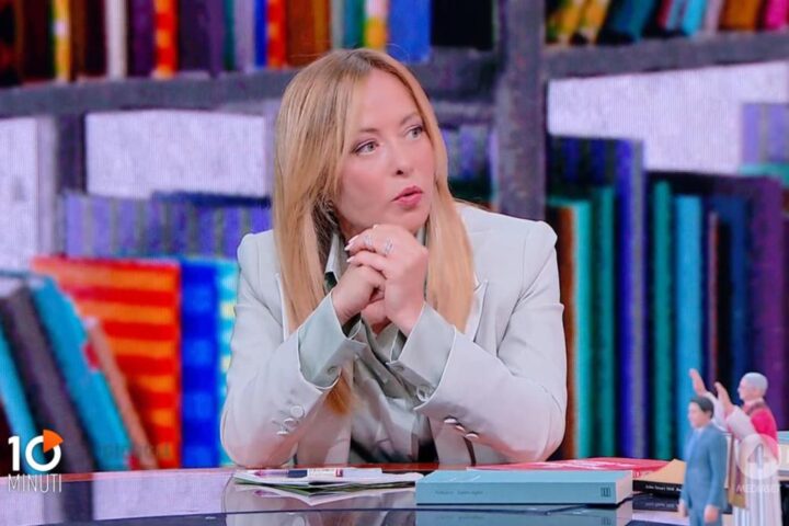 Meloni: “Vannacci non è diverso dalla sinistra, un presidente della Repubblica di destra non è più un tabu”