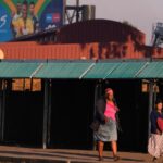 Migliaia di immigrati in fuga dal Sudafrica di fronte a minacce xenofobe