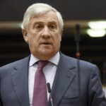 Minacce al giornalista Adriano Cappellari: Tajani esprime solidarietà dopo attentato incendiario a Enego