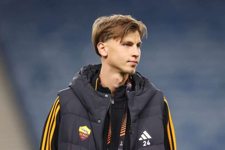 Nottingham Forest si avvicina all'acquisto del difensore polacco Jan Ziółkowski dalla Roma