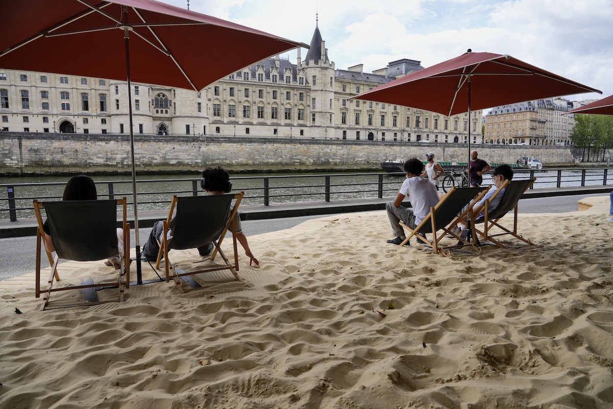 Parigi adotta misure anti-caldo durante Fête de la Musique nonostante l'allerta rossa