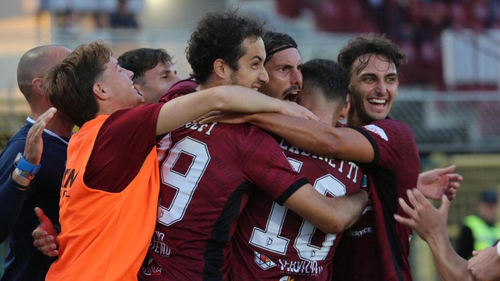 Pontedera, 300mila euro necessari entro domani per evitare il fallimento del club