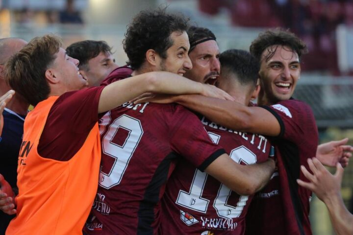 Pontedera, 300mila euro necessari entro domani per evitare il fallimento del club