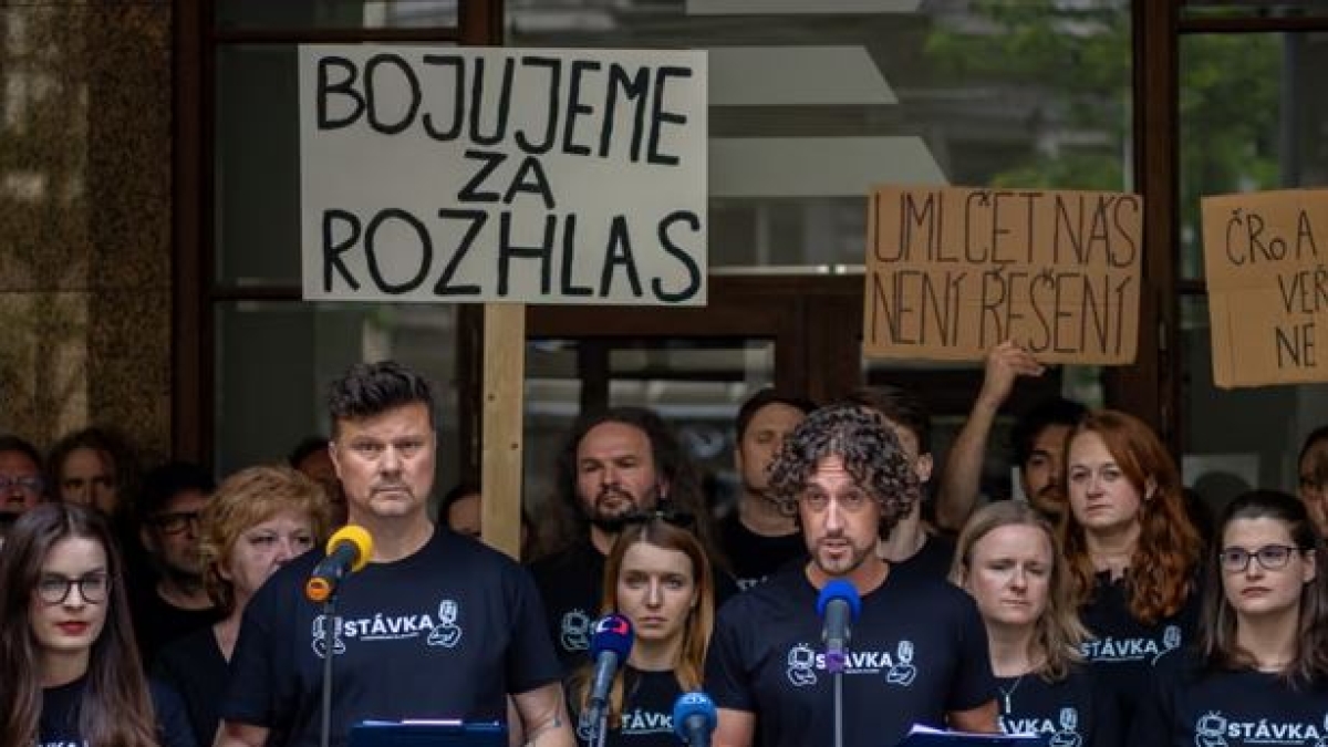 Praga: grandi manifestazioni e scioperi contro la riforma dei media del premier Babis