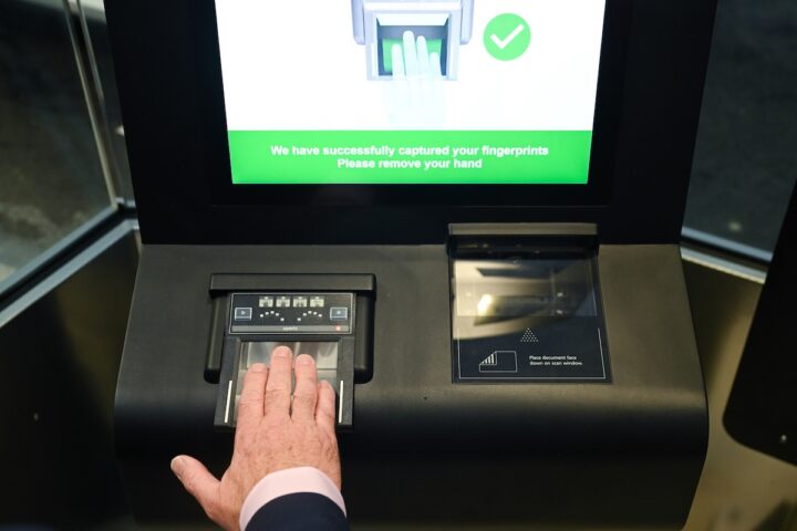 Preoccupazioni per i nuovi controlli ai passeggeri extra-UE negli aeroporti europei