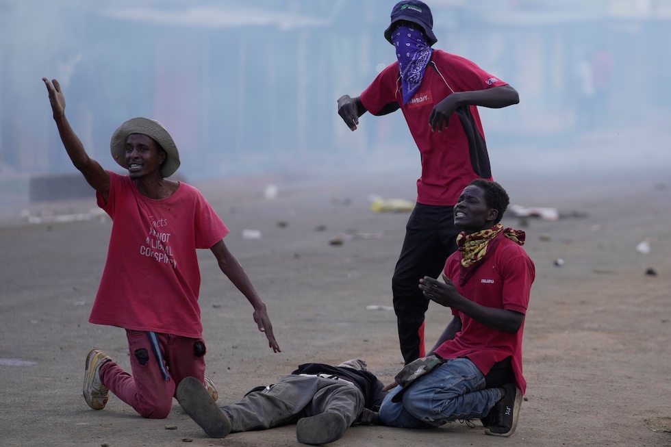 Proteste a Nanyuki contro il centro di quarantena per Ebola degli Stati Uniti