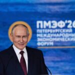 Putin rifiuta l'incontro con Zelensky: «Inutile, grazie a Trump per la lezione»
