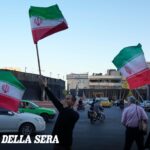 Raid aerei statunitensi contro obiettivi iraniani nello stretto di Hormuz dopo violazione del cessate il fuoco