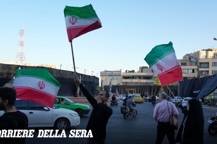 Raid aerei statunitensi contro obiettivi iraniani nello stretto di Hormuz dopo violazione del cessate il fuoco