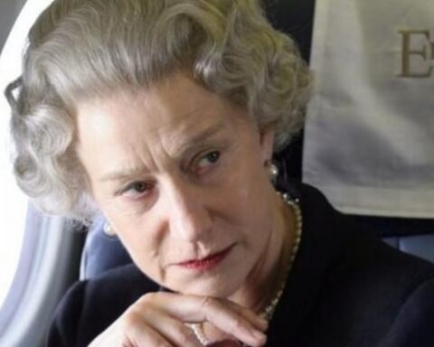 Re Carlo premia Helen Mirren, l'autrice del Gruffalo e i produttori di Shaun the Sheep