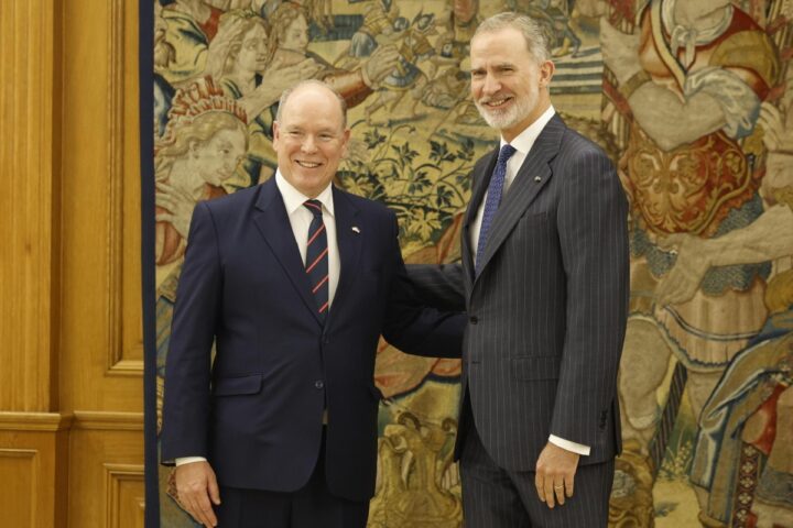 Re Felipe accoglie il principe Alberto II di Monaco alla Zarzuela per celebrare 150 anni di relazioni diplomatiche