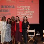 Riformisti divisi: cinque donne discutono futuro del centrosinistra al Teatro Parenti di Milano