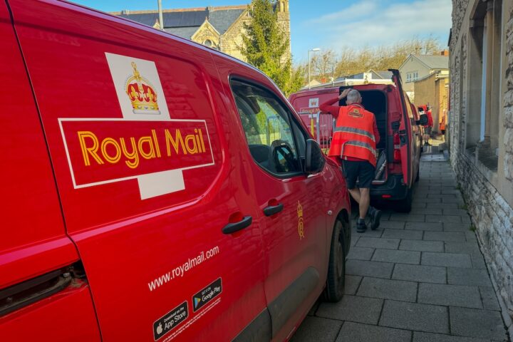 Ritardo di 19 anni nella consegna di una rivista nel Regno Unito, Royal Mail offre scuse