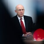 Si dimette il ministro della Difesa del Regno Unito John Healey, sesto in un mese