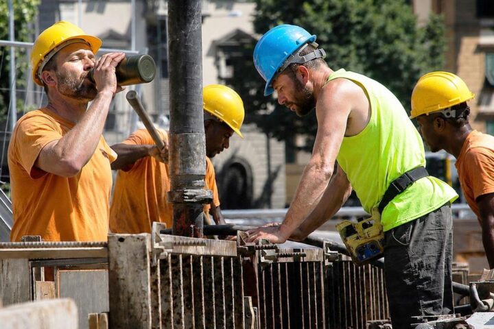 Sos caldo nei cantieri: Cisl chiede misure uniformi per la salute dei lavoratori
