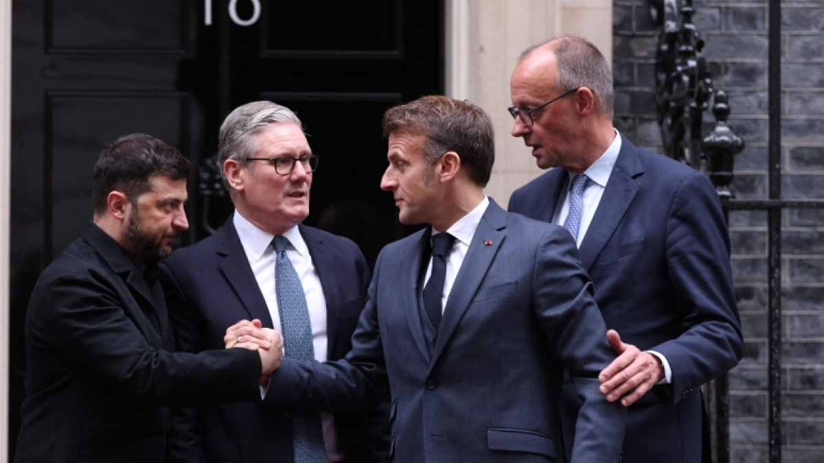 Summit a Londra sull'Ucraina: E3 rafforza la cooperazione, la pace resta lontana