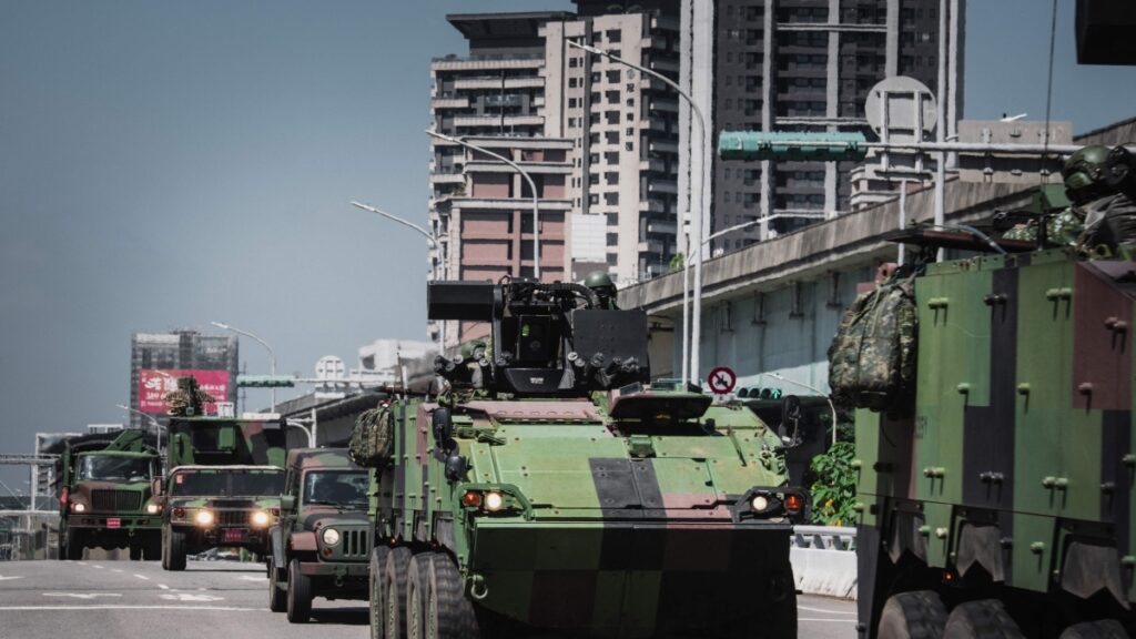 Taiwan avvia esercitazioni militari di cinque giorni in risposta a minacce cinesi